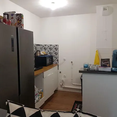 Apartment F2 Avec Jardin Et Jacuzzi